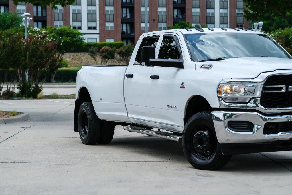 ram ram 3500 pickup 2020 3C63RRGL5LG198279 image
